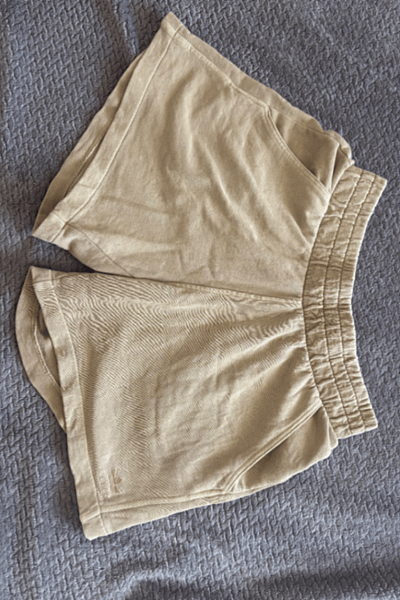 Pantaloncini Adidas Trefoil beige by Adidas — pre-loved on Thrifted.mt