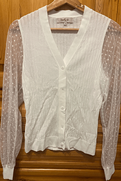 Cardigan bianco con maniche in rete by Derhy — pre-loved on Thrifted.mt