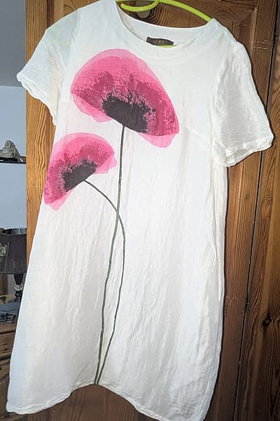 Vestido de manga curta com estampado floral by Yingran — pre-loved on Thrifted.mt