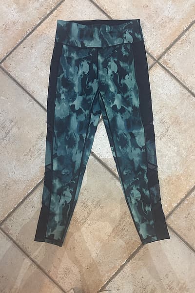 Leggings de malla con estampado Ideology by Ideology — pre-loved on Thrifted.mt