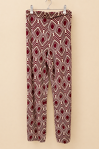 Qalziet b'Disinn Ġeometriku Retro — pre-loved on Thrifted.mt