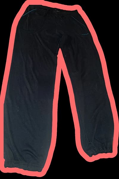 - Qalziet tal-Irġiel LA Gear Iswed bil-Manki - Daqs UK 8 / S by Black LA Gear — pre-loved on Thrifted.mt