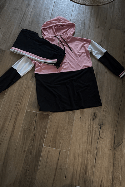 Conjunto de chándal con capucha y bloques de color — pre-loved on Thrifted.mt