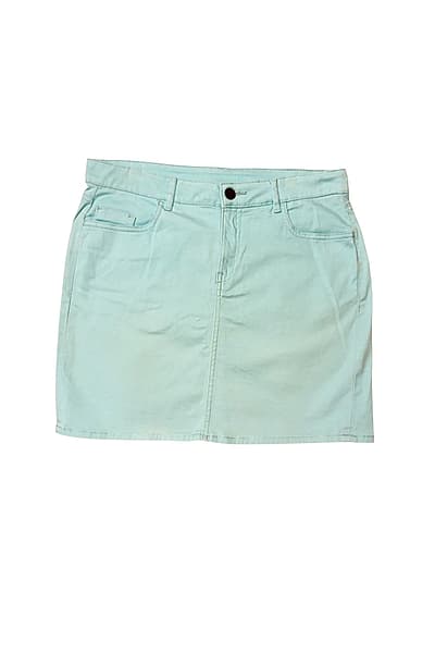 Gonna in denim turchese chiaro by Kiabi — pre-loved on Thrifted.mt