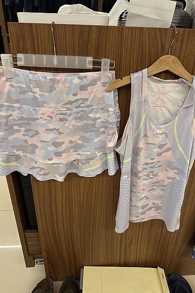 Set mimetico "Lucky In Love" by Lucky in Love — pre-loved on Thrifted.mt