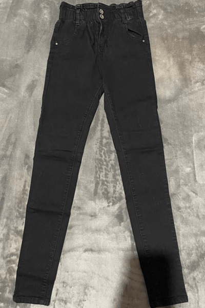 Jeans suwed skinny b'qadd għoli — pre-loved on Thrifted.mt