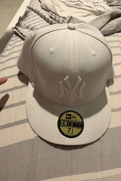 Kappa Abjad tan-New Era Yankees by New Era — pre-loved on Thrifted.mt
