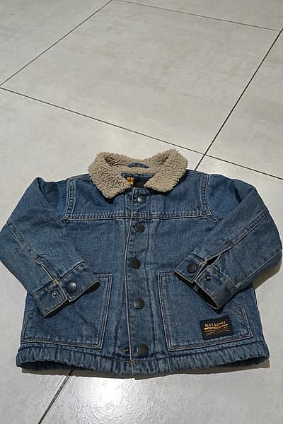 Giacca in denim con fodera Sherpa by Next — pre-loved on Thrifted.mt