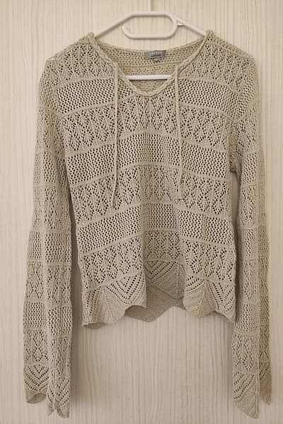Top in maglia beige — pre-loved on Thrifted.mt