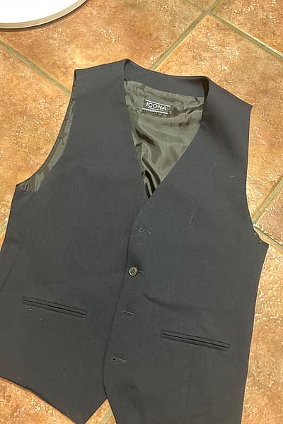 Gilet classico da completo blu navy by Icona — pre-loved on Thrifted.mt