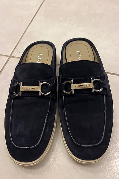 Mules de Ferragamo by Ferragamo — pre-loved on Thrifted.mt