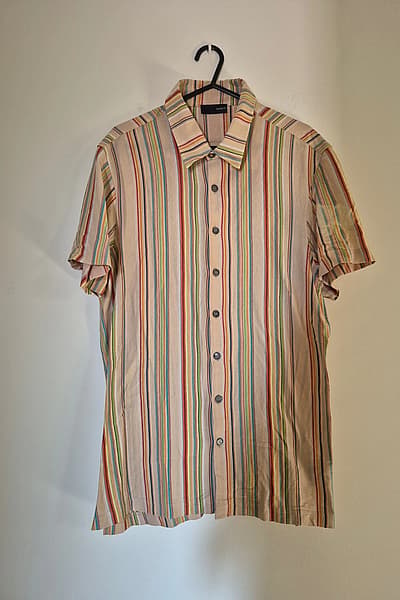 Camisa de algodón a rayas multicolores by Nanibon — pre-loved on Thrifted.mt