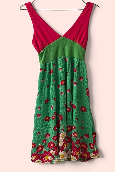 Floral Sleeveless V-Neck Dress by Barcellona — pre-loved on Thrifted.mt
