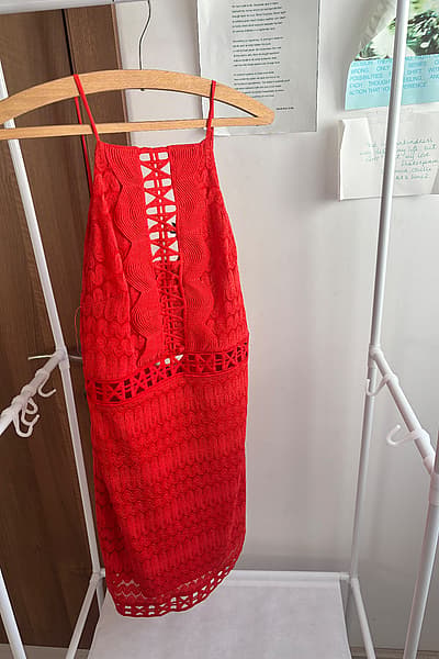 Ilbies Aħmar tal-Bizzilla Topshop Petite by Topshop — pre-loved on Thrifted.mt