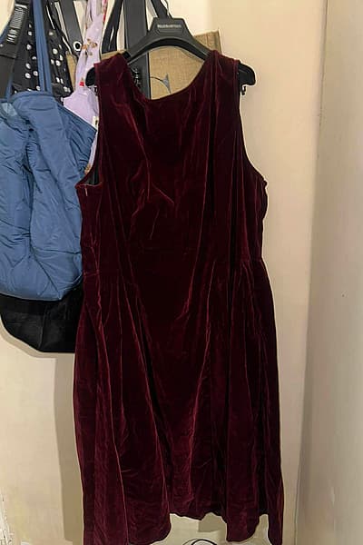 Burgundy velvet bow back dress Curve Please check Dimensions  by Cider  — pre-loved on Thrifted.mt