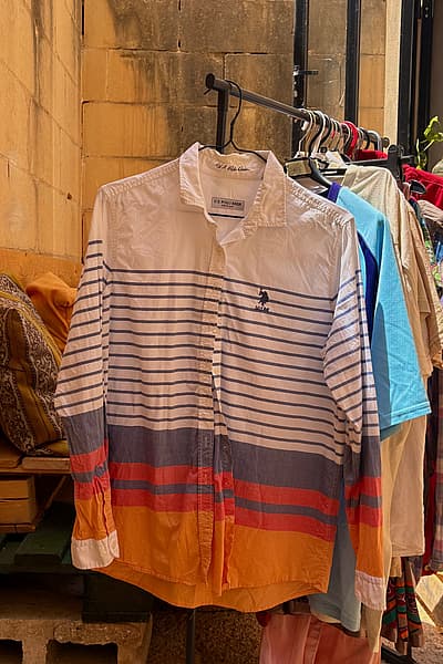 Camisa a rayas de U.S. Polo Assn. by U.S. Polo Assn. — pre-loved on Thrifted.mt