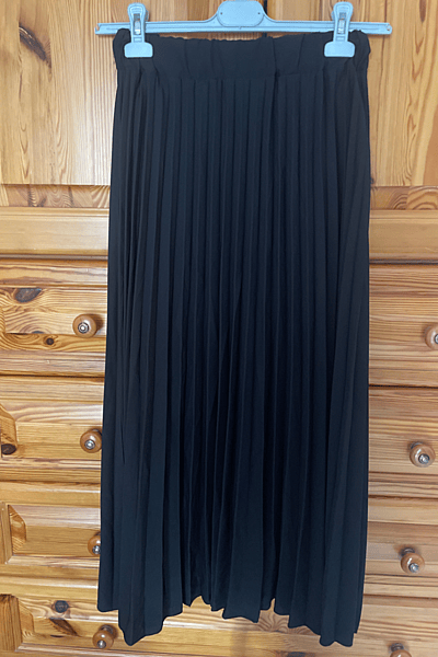 Dbielet Maxi b'Plejs Iswed — pre-loved on Thrifted.mt