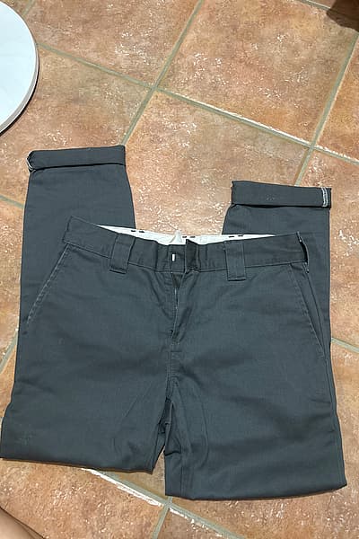 Pantaloni Dickies Slim Fit by Dickies — pre-loved on Thrifted.mt
