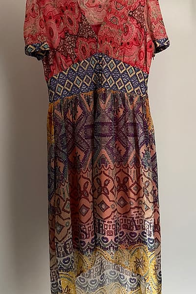 Abito midi Desigual Nana by Desigual — pre-loved on Thrifted.mt