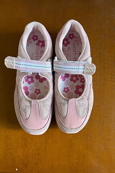 Start-rite Pink Velcro Shoes by Start-rite — pre-loved on Thrifted.mt