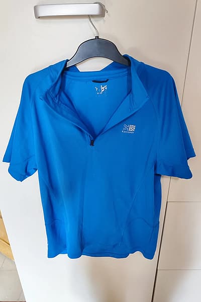 Camicia blu — pre-loved on Thrifted.mt