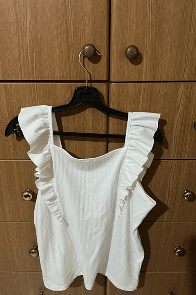 Kiabi White Ruffle Sleeve Ribbed Top — pre-loved on Thrifted.mt