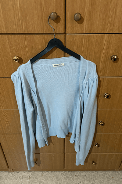Cardigan a coste azzurro chiaro — pre-loved on Thrifted.mt