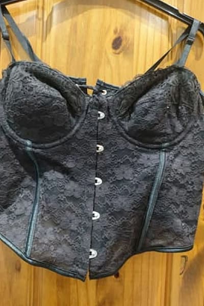 Black Corset — pre-loved on Thrifted.mt