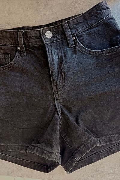 Xorts Mini tad-Denim Iswed by Mango — pre-loved on Thrifted.mt