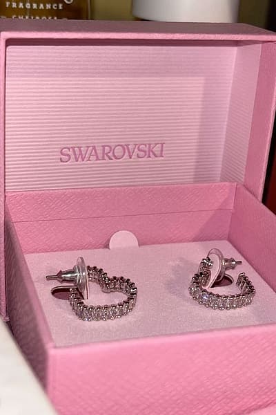 Imsielet tal-Qalb tal-Fidda Swarovski by Swarovski — pre-loved on Thrifted.mt