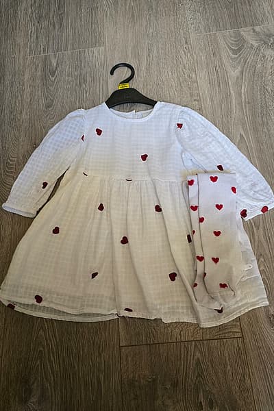 Abito Lindex bianco in cotone biologico ricamato by Lindex Baby — pre-loved on Thrifted.mt