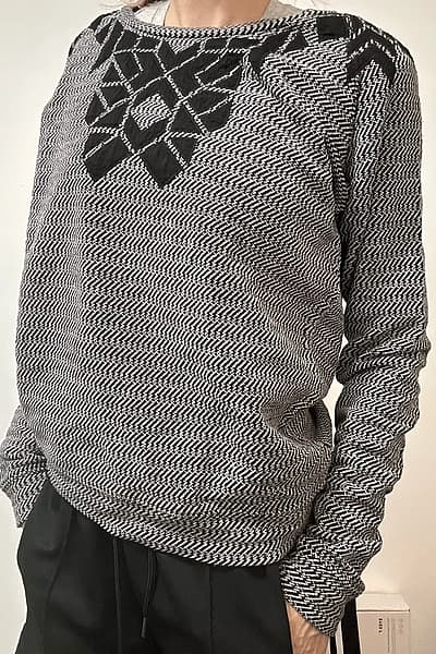 Maglione in maglia geometrica Maison Scotch by Maison Scotch — pre-loved on Thrifted.mt